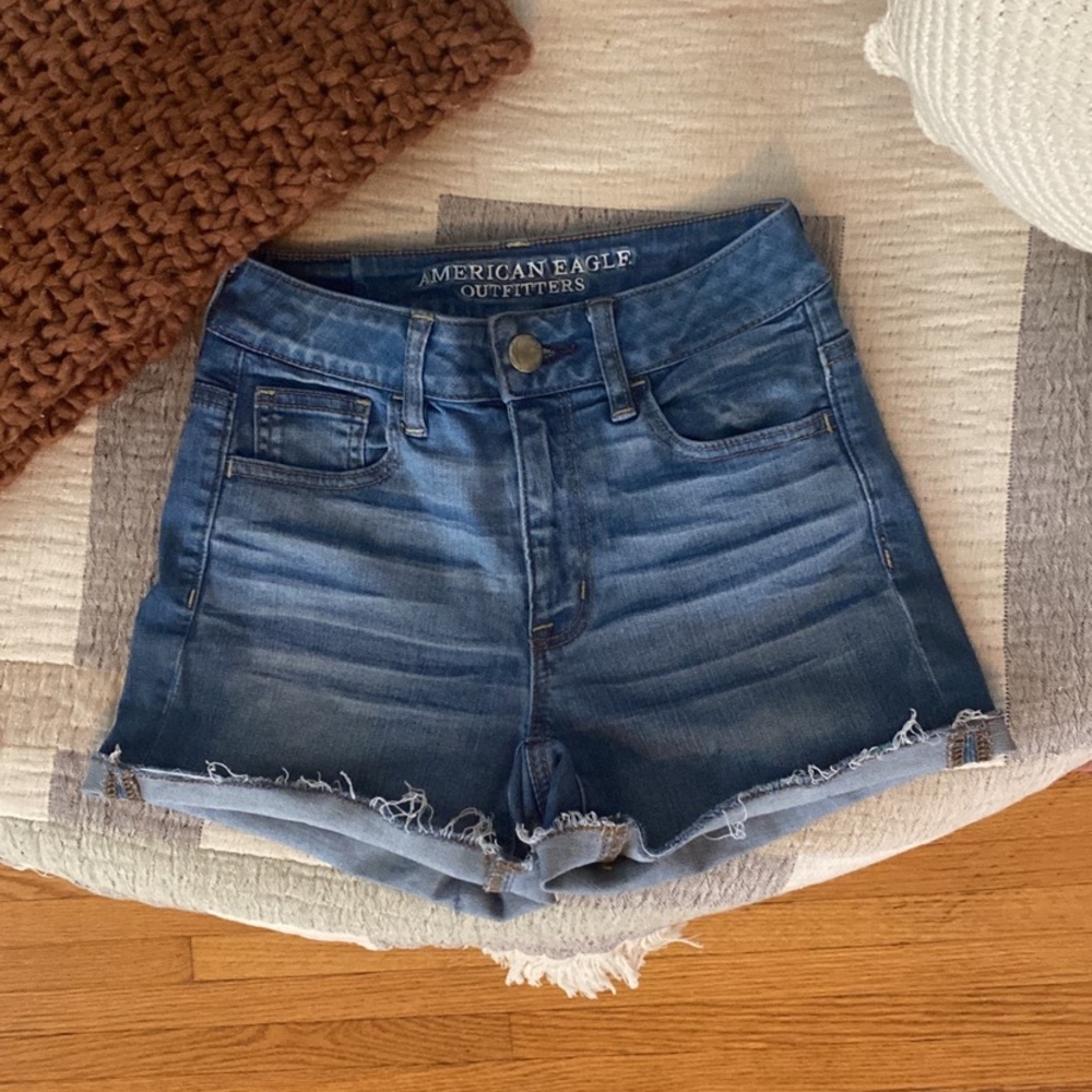 American Eagle Hi-Rise Shortie shorts